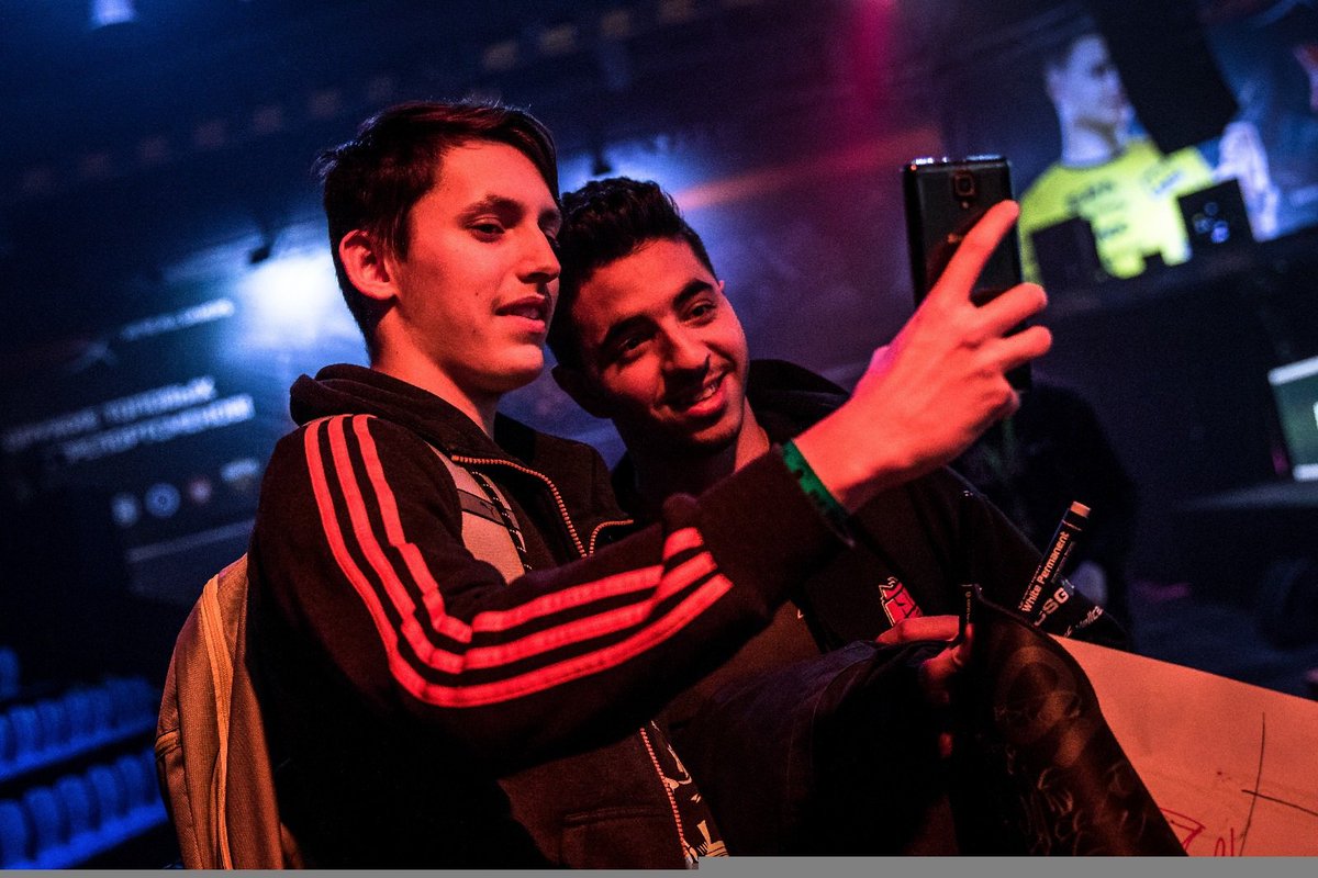 SRosenvall's tweet photo. @HELLRAISERSgg moving to grand-finals here in https://t.co/NiTRJOWDkd Masters!
#betsnet https://t.co/6BFR4k2DOg