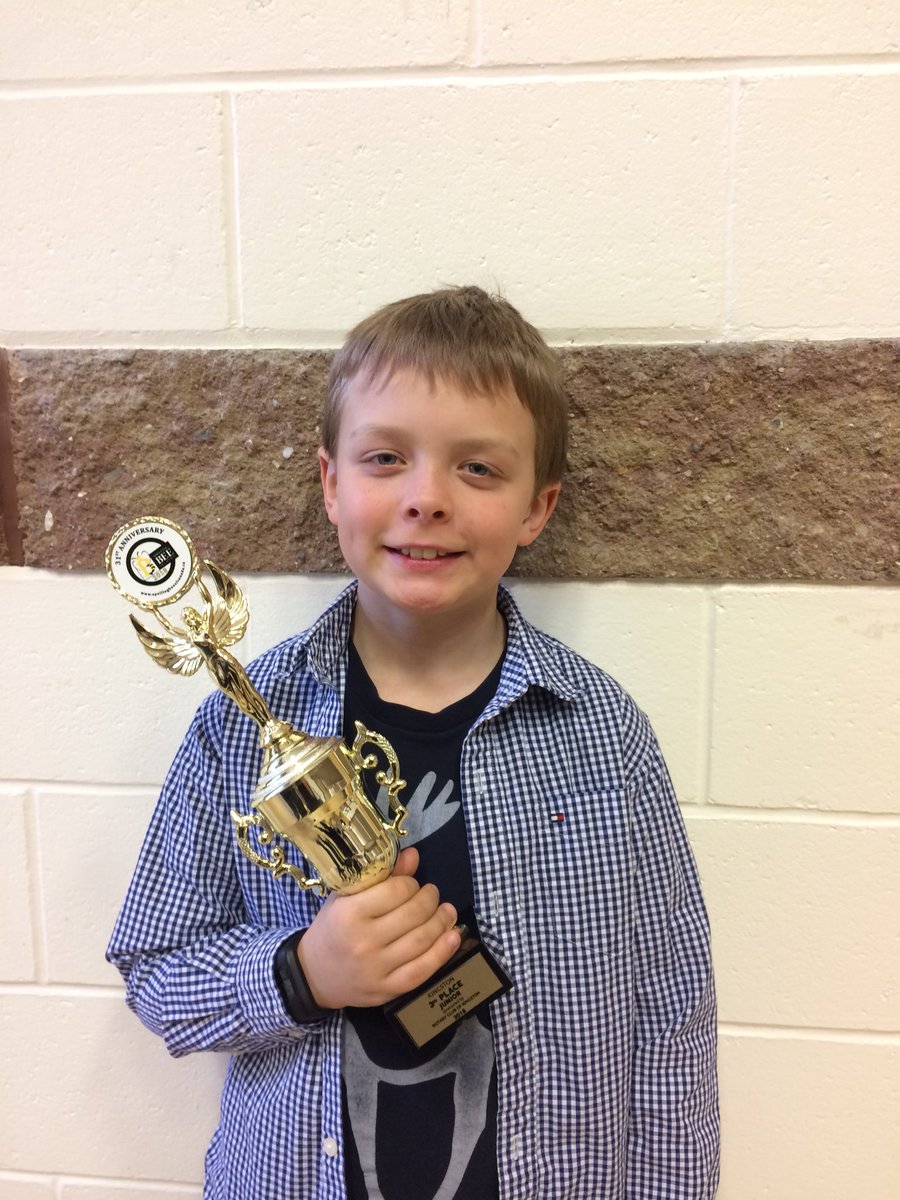 NicoleFray's tweet photo. Thank you @RCKingston_ON for sponsoring the Bee @Kingston_SBOC @Welborne_LDSB #3rdPlace https://t.co/7muKmCes84