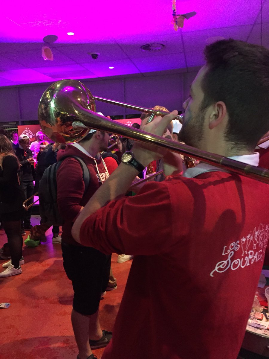 LudoAmar's tweet photo. Malgré la défaite dans ce #TFCDFCO et de la déception en #BetclicSuite, le #SpringBreakTFC bat son plein à la Bodega du Stadium ! 🎉🍻😎 https://t.co/dQwy2bDozA
