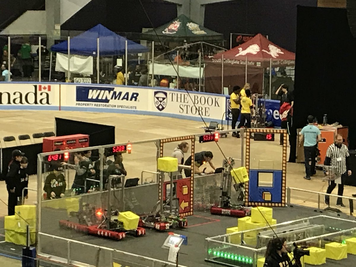 DrSilviaPenuela's tweet image. Cheering for @mtsrobotics5288 @CANFIRST #WesternFRC. Great event!! @westernuEng @AnaLuisaTrejos