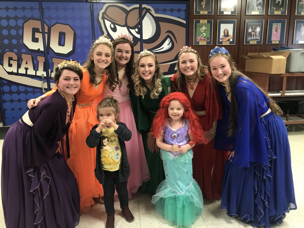 smithknowsgeo's tweet photo. We had a great time at Ariel’s Tea Party today.  Thanks @LHSdramaClubz  for such a great event! https://t.co/4tj0IAMMsU