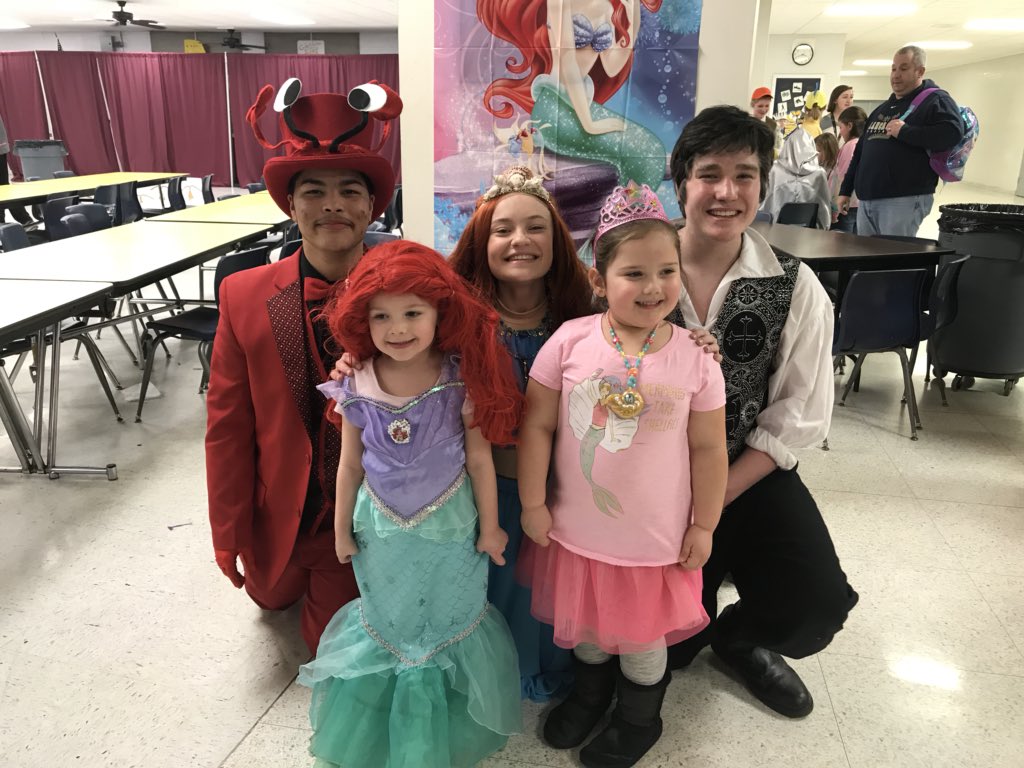 smithknowsgeo's tweet photo. We had a great time at Ariel’s Tea Party today.  Thanks @LHSdramaClubz  for such a great event! https://t.co/4tj0IAMMsU