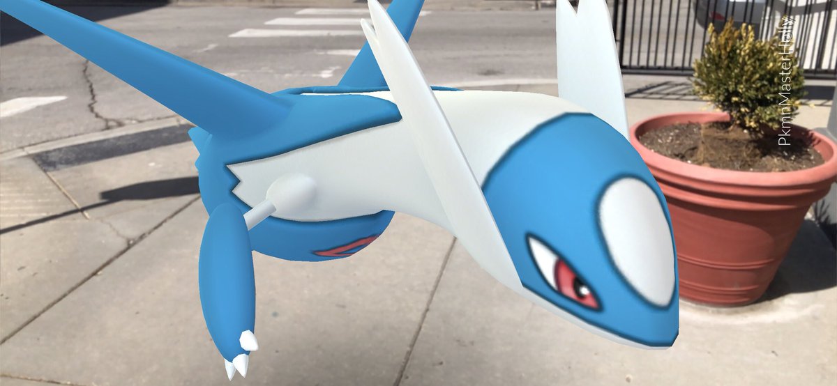 PkmnMasterHolly's tweet image. Latios Raids are really fun with AR Plus Mode!! @PokemonGoApp 

#ARmode #ARPlusmode #latios #pokemongo
