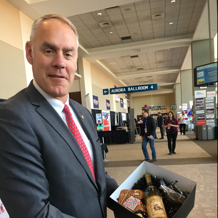 KFYRTV's tweet photo. Chairman Rick Berg presented Secretary Zinke with a gift box after his speech. so what was in the box? North Dakota treats of course. #ElectionLeader https://t.co/zVzZ99w5sy