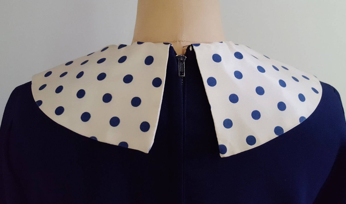 Madeleine's grace | 1960s polka dot satin collar and cuffs dress | 60s navy mod style dress tuppu.net/d961b7 #MyNewTag #retrouverbiz #vintage #NavyAndWhite