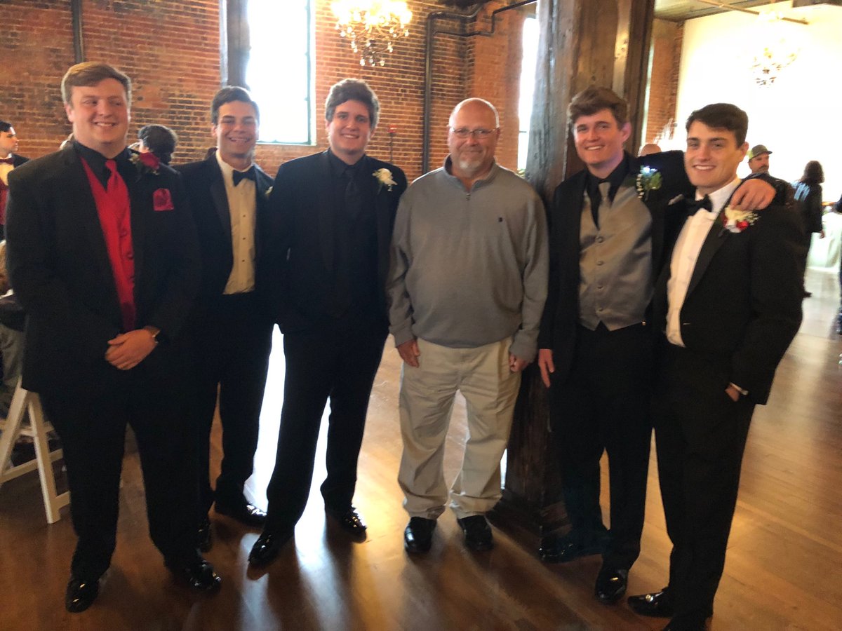 PikeReaders's tweet photo. Coach Pierce and the boys! #LISDFutureFocus #leopardnation https://t.co/EjnZE9WHL6