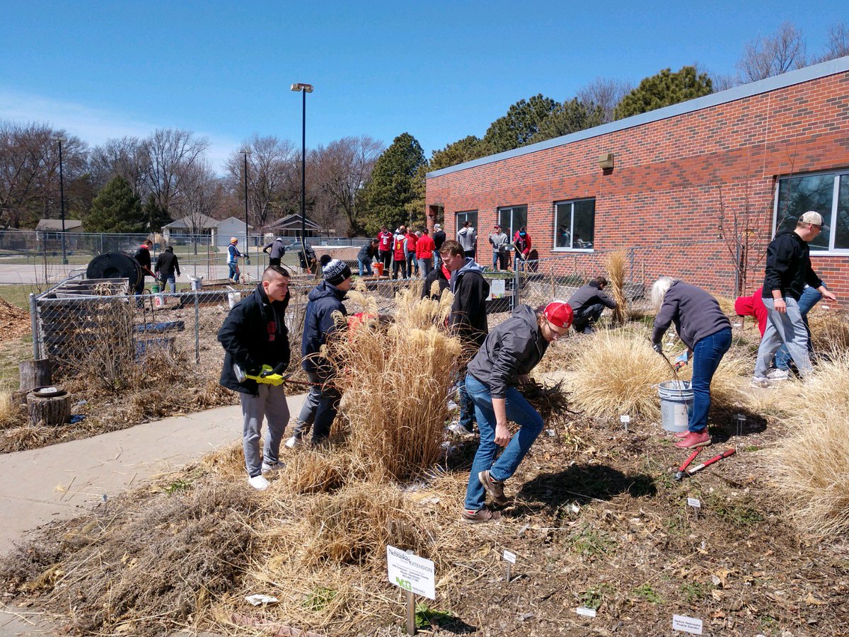 calvertrec's tweet photo. A BIG thanks to the men of @NebraskaPiKapps for helping us get our vegetable and pollinator gardens ready for spring! @TheBIGEvent_UNL #TBE2018 https://t.co/GYn5Mvvtn8
