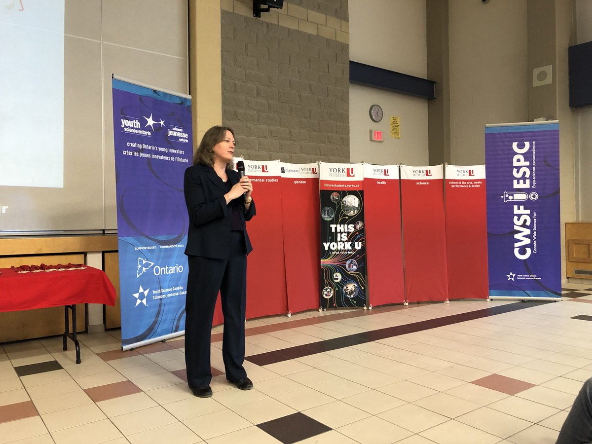 drbeccapr's tweet photo. STANDING ROOM ONLY at the @YRSTF Awards ceremony! Science is thriving in the youth of York Region! https://t.co/ryIssdEpZI