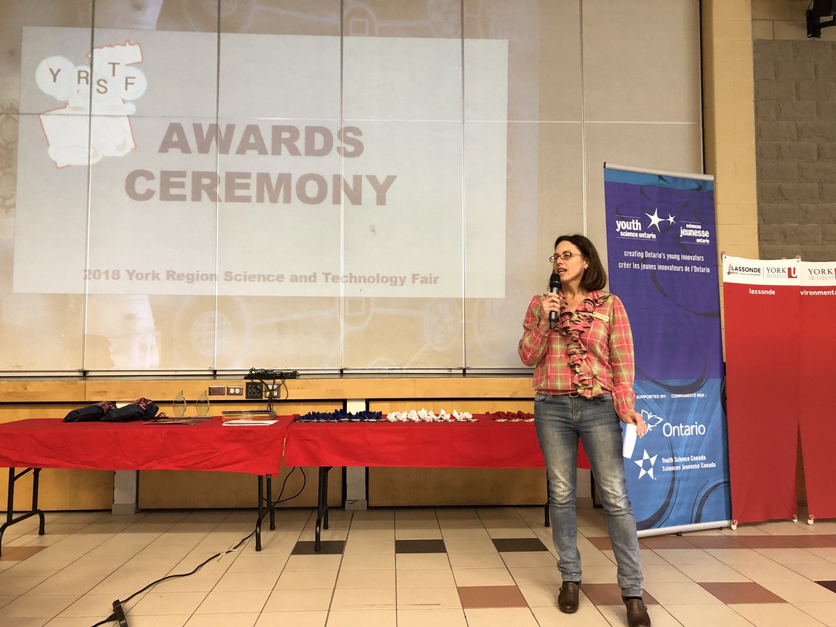 drbeccapr's tweet photo. STANDING ROOM ONLY at the @YRSTF Awards ceremony! Science is thriving in the youth of York Region! https://t.co/ryIssdEpZI