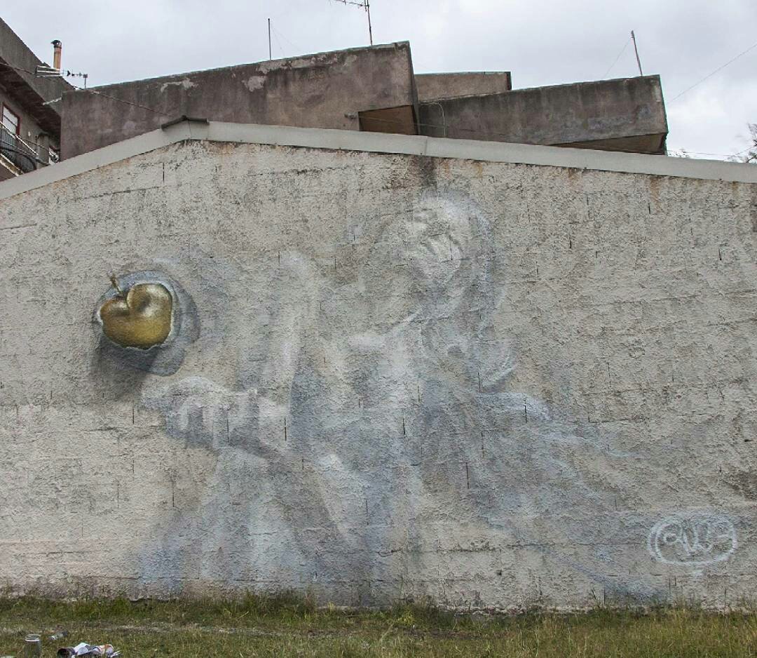 dannywishu's tweet photo. RT globalstreetart : 'The Sin, has the flavour of gold' by Italian artist #AlbertoRuce (https://t.co/YOdKMhj7C2). Piece painted in #Sicily.
--
#streetart #globalstreetart #art https://t.co/oXAOjcAAy9