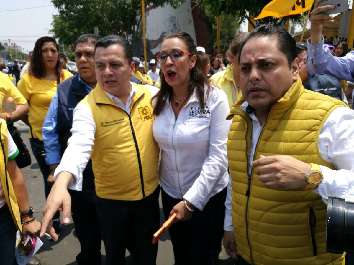 evelyn_parraA's tweet photo. Felicito a Elena Segura x su arranque d campaña, candidata a Dip. Fed en VCarranza. #PorVCarranzaAlFrente #DipEve @PRDMexico @julioc_moreno https://t.co/Mm9e97IXuj