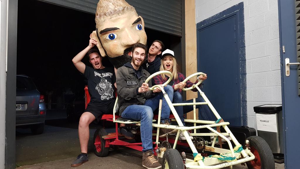 TOSindiepunk's tweet photo. En route pour la deuxième session d'enregistrement demain ! 🚀🚀 https://t.co/ZoDlf1aqB3