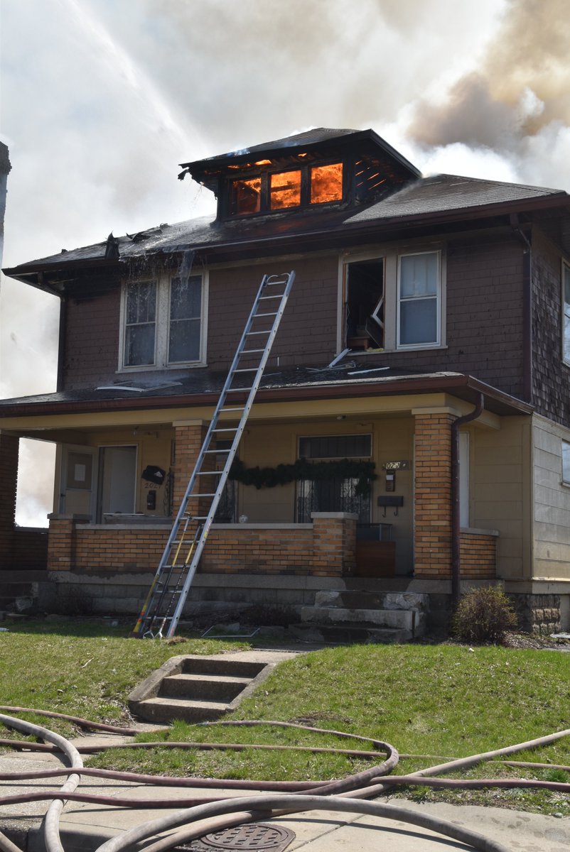 IFD_NEWS's tweet photo. 1:15 PM - Heavy Fire in Vacant Structure communicates to 2 occupied homes displacing 9 occupants. Command orders #DefensiveOps only. $350K damage with 2 firefighters injured. Under control in 1 hour. 2023 Wilcox St. https://t.co/Nk8z12ZcLf