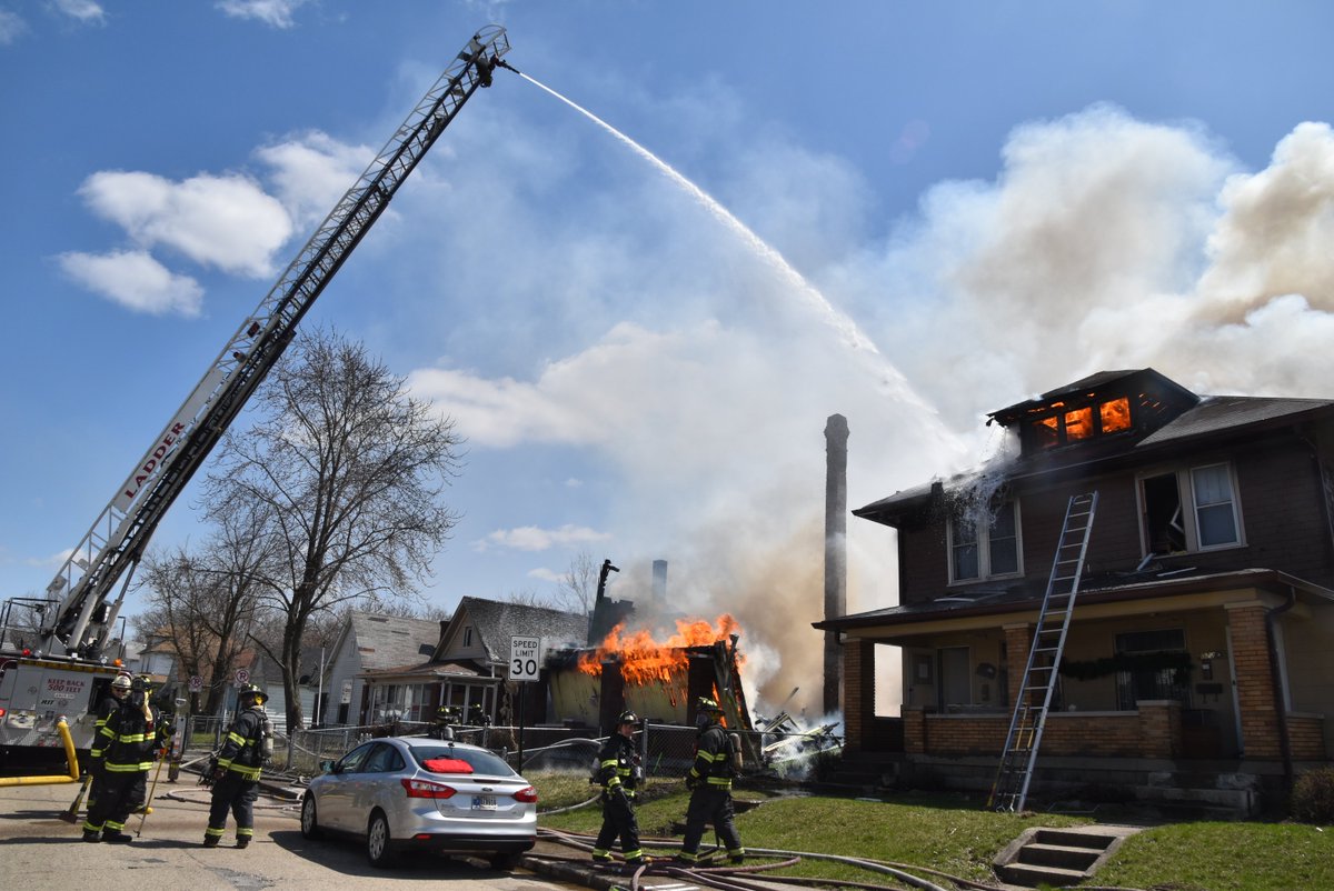 IFD_NEWS's tweet photo. 1:15 PM - Heavy Fire in Vacant Structure communicates to 2 occupied homes displacing 9 occupants. Command orders #DefensiveOps only. $350K damage with 2 firefighters injured. Under control in 1 hour. 2023 Wilcox St. https://t.co/Nk8z12ZcLf