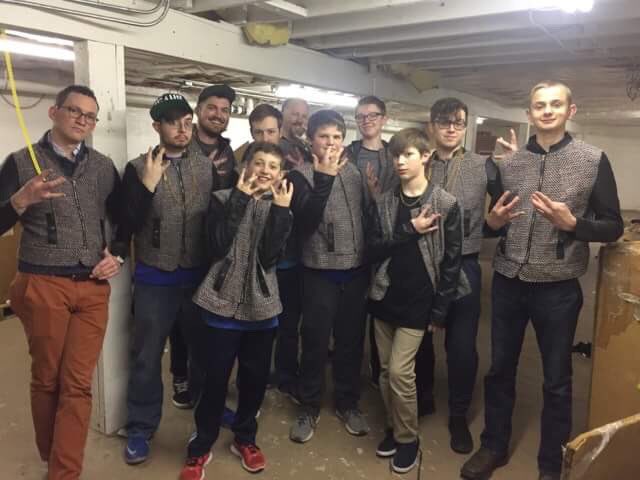 FWestStudents's tweet photo. Our DNow students spent the afternoon sorting clothes with @GarmentsPraise! https://t.co/nZVYhabQIk