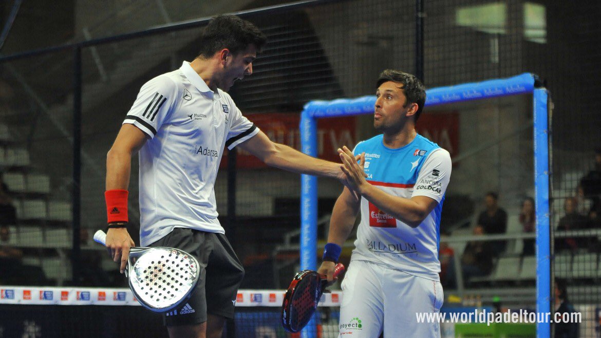 alegalan96's tweet photo. Enhorabuena @FrancoStupaczuk @CristianPadel por ser merecedores de estar en la final.
Salgo feliz por saber que tengo el mejor equipo conmigo. Feliz por tener la mejor familia, amigos y novia que no paran de sorprenderme!
Gracias a todos y ahora a por Zaragoza! https://t.co/iUM6LuLMHH