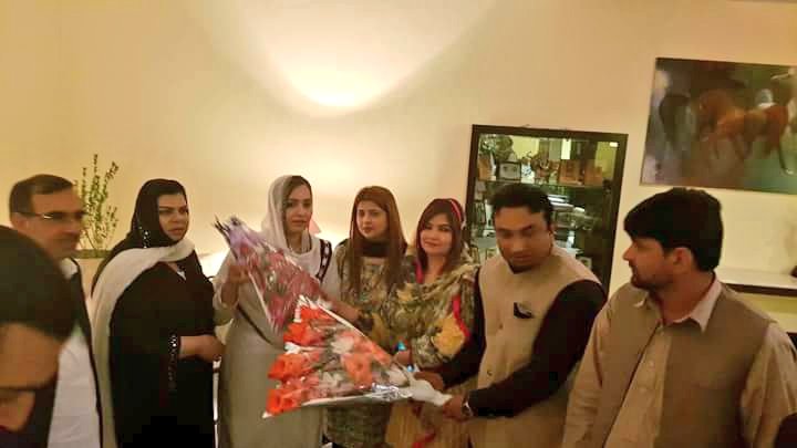 ImranAlikeerio's tweet photo. #ShaistaKhosa candidate NA 53 met with Mayor Saillo #Ehsrat Naz shah
@shaistakhosa https://t.co/m8Sz4iMWj6