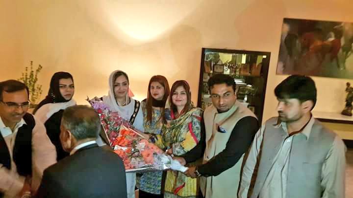ImranAlikeerio's tweet photo. #ShaistaKhosa candidate NA 53 met with Mayor Saillo #Ehsrat Naz shah
@shaistakhosa https://t.co/m8Sz4iMWj6