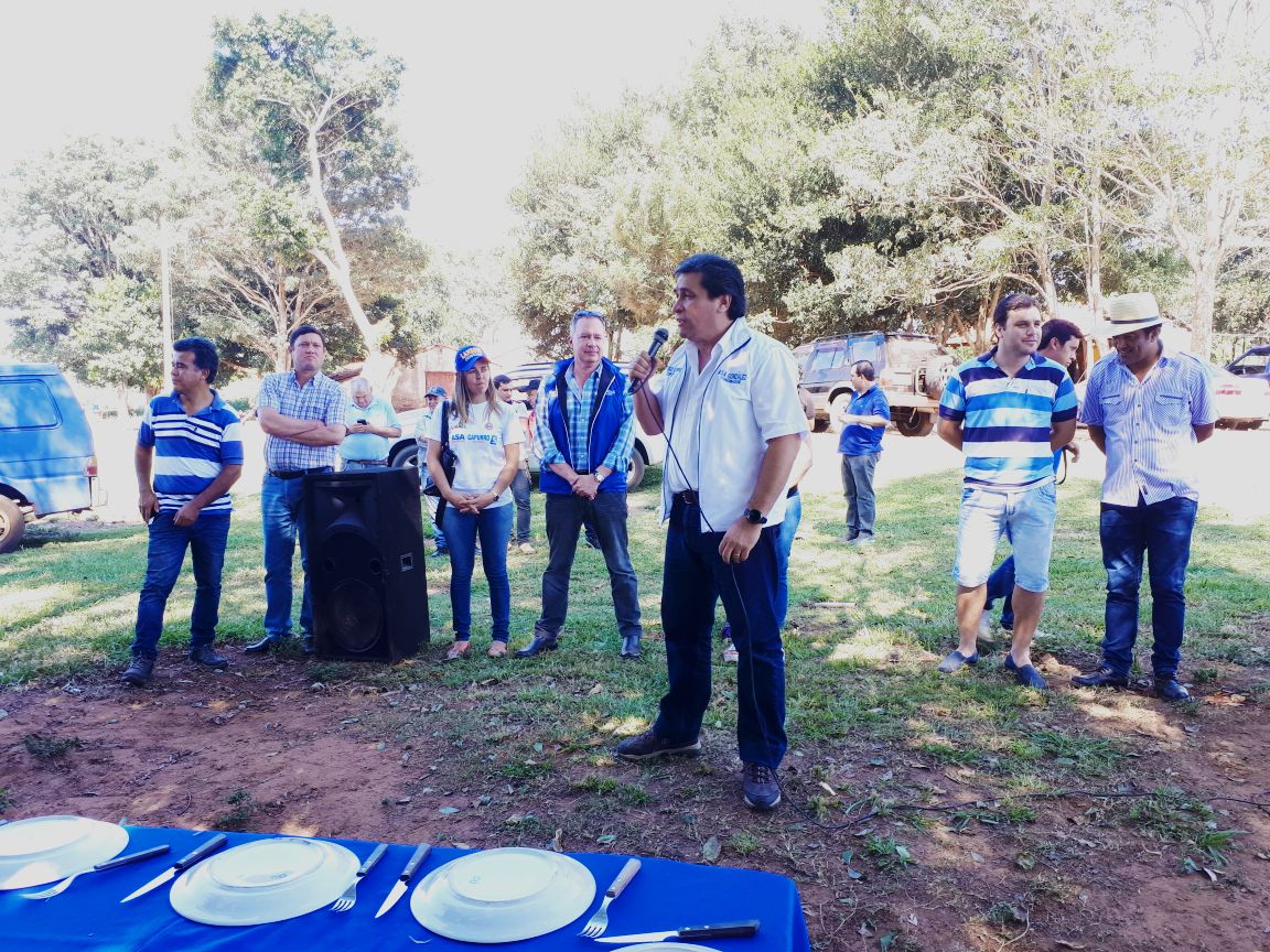 FSilvaFacetti's tweet photo. #SantaRosa #Misiones con #LanzoniSENADOR #Lista2, #CapurroDIPUTADO y #JacquetJUNTA #Lista5 en almuerzo la compañía Santa Teresa. @InfoAzulPy https://t.co/mWPRJqSESJ