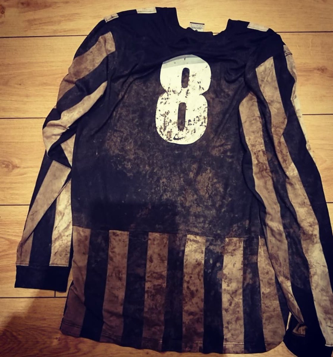 spittalroversfc's tweet photo. ⬛⬜ | MUD!
If there was ever a #Rovers shirt that reflected a hard fought win then this it! Thankfully, Mrs Roughead does a superb job when it comes to sorting our post match kit! ☺
A big #thankyou for all that you do for us Karen!
#muddykit #mud #muddy https://t.co/9RCaJ7TRR5
