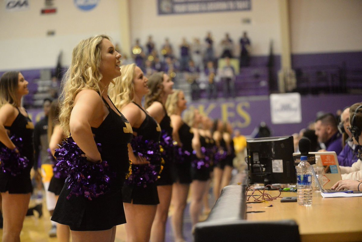 TheBreezeJMU tweet media