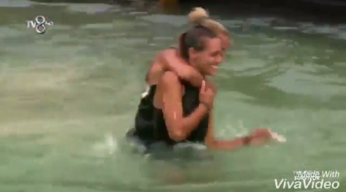 Ben artık bu durumun iyice abartıldığını düşünüyorum profesyonel sporcularmış duygulardan uzaklarmış çok yanlış yapıyorlar #survivor2018 #survivor