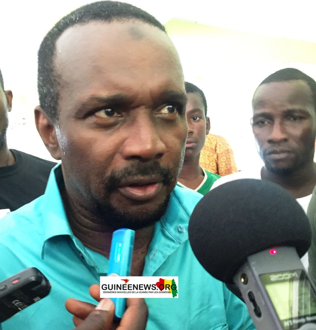 Défection de militants à l’UFC: Aboubacar Sylla accuse une main noire d’être derrière guineenews.org/defection-de-m…