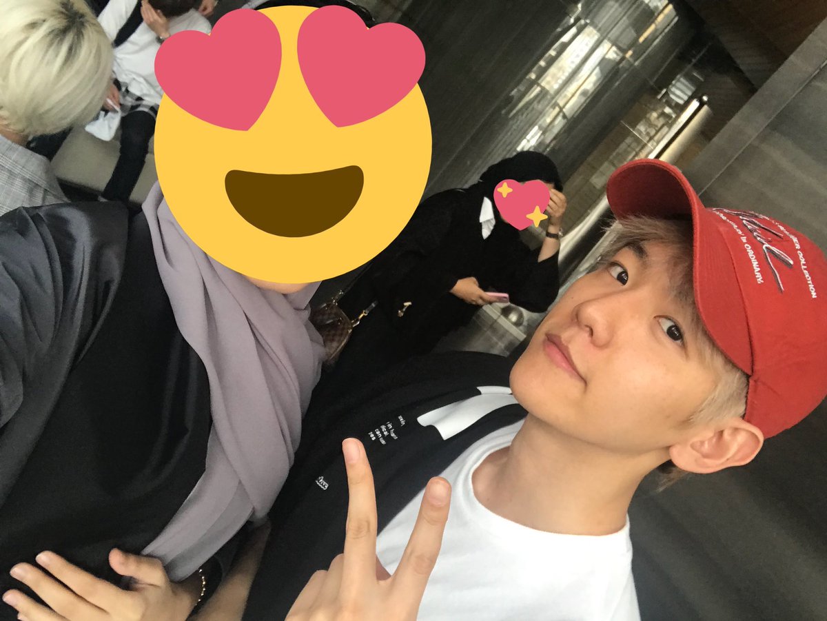 ka7ee's tweet photo. ドバイでエスエムファミリーと遭遇したペンちゃんの話が羨ましすぎたので訳してみた😔✨(少し意訳してるとこもあります) https://t.co/qqdTAnqGfd