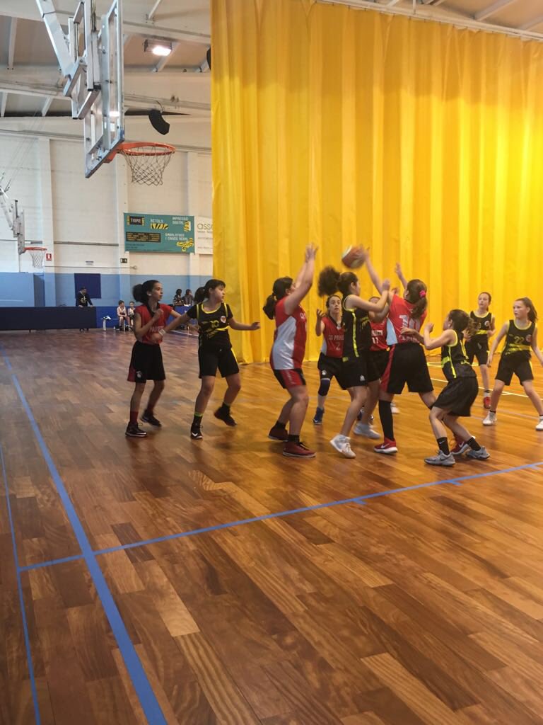 ASRBasketAlmeda's tweet photo. 🏀 #MFBALM 55 - @CBParets 65
Seguim creixent i seguim treballant!!
#goAlmeda #jornadaAlmeda #basketAutèntic https://t.co/rU5xG4V1fx
