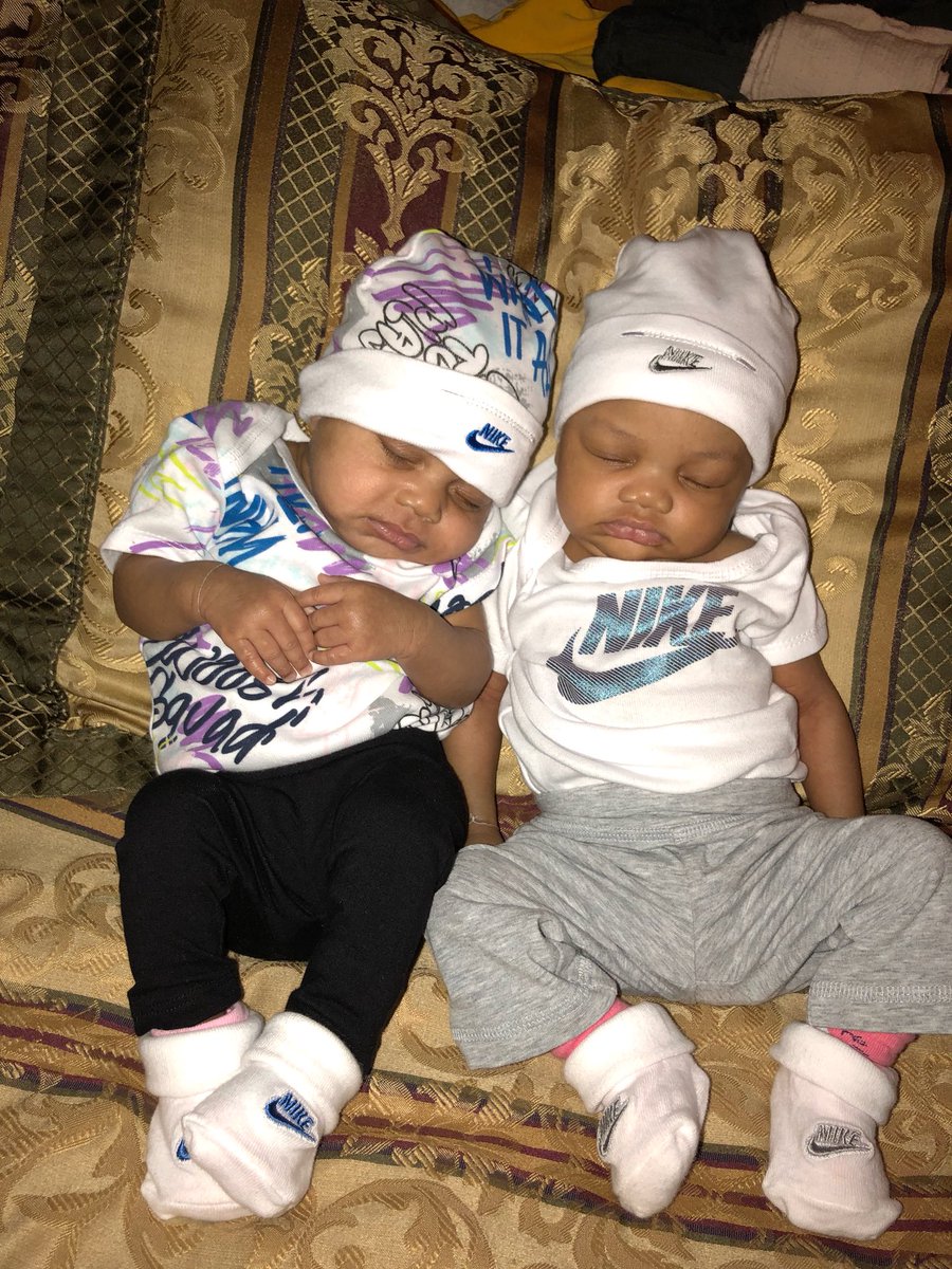 __Notordinaryy's tweet photo. #SelfmadeSaturday ❣️💪🏽‼️ https://t.co/e8NVTelMXK