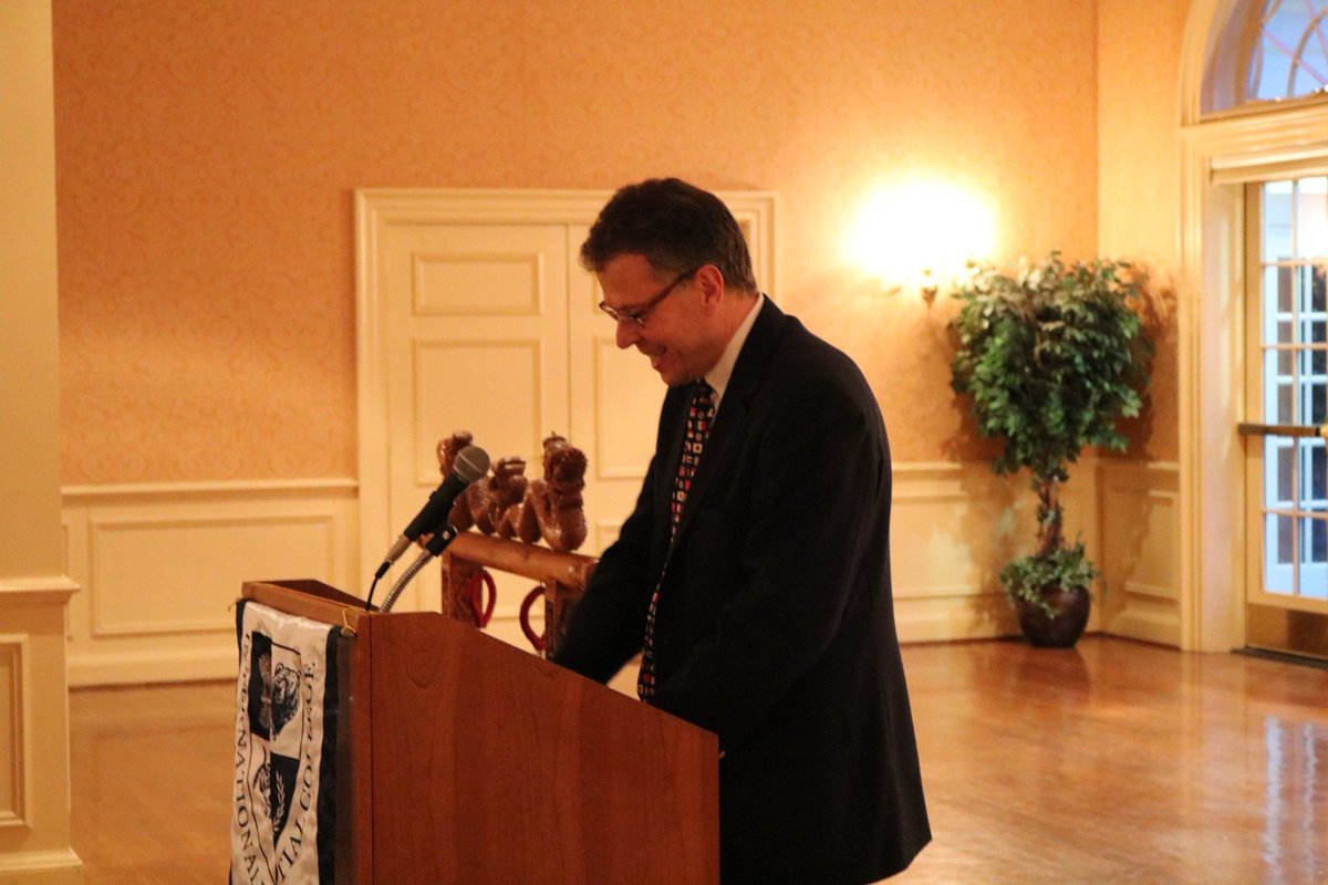 IRCUVA's tweet image. And just like that, it was the last of the CGDs. Two beautifully moving speeches were made: One on a narrative of Syria and the other a final farewell to Eric and Maria Loth. #irc #livethedifference #uva