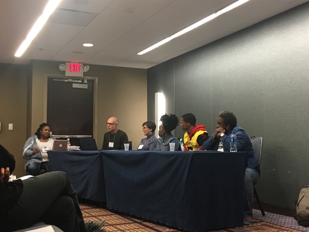 LouRegan1's tweet image. Very powerful workshop ‘Educators take on School and community violence’ - thought provoking contributions. 

‘We don’t want to arm teachers.’

‘People can call our kids pawns but they don’t know them very well if that’s what they think.’

#LaborNotes2018