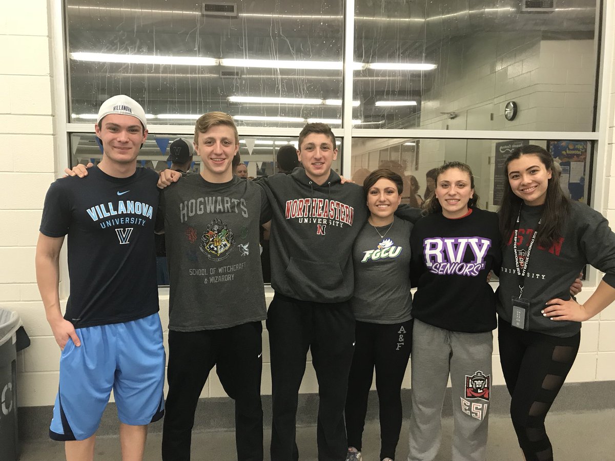 riptideswimteam's tweet photo. Thank you to our 2018 graduating seniors at Sun Kissed! Michael Pacitti, Dominick D’Esposito, Michael D’Esposito, Nina Mendes, Amaya Renzulli, and Alyssa Pilch https://t.co/iJbd3qeZeW