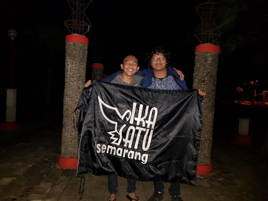 IKASATUSMG's tweet photo. #Proficiat!
Telah terpilih Jeremia Alexander &amp; Reza Ginting sebagai Ketua dan Wakil Ketua Ikasatu Semarang 2018-2019 https://t.co/VesuaR4Tdj