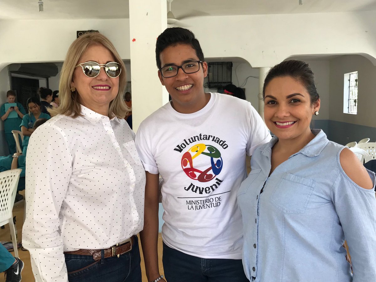Saulo_Rosario's tweet photo. Gracias a la Diputada @ivanniarn por su cálido recibimiento en Puerto Plata. #JornadaQuiropráctica #VoluntariadoJuvenilMJ #JuventudRD #RepúblicaDominicana 🇩🇴 https://t.co/oiICxRo35g