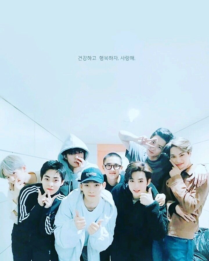 KimNiema's tweet photo. #6YearsWithEXO @weareoneEXO https://t.co/3ERG6JlnJm