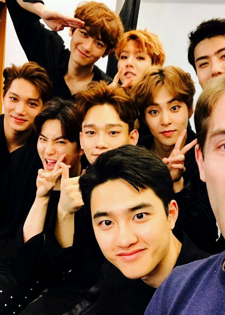KimNiema's tweet photo. #6YearsWithEXO @weareoneEXO https://t.co/3ERG6JlnJm