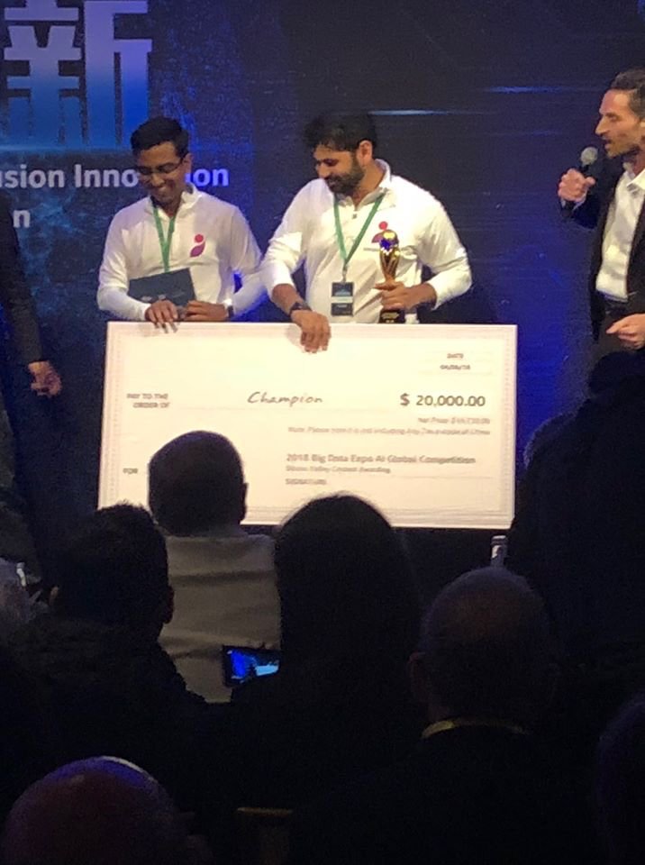 TechCodeGlobal's tweet image. The 2018 Big Data Expo and Global AI Competition was a huge success! The evening saw 10 diverse startups pitch their products to an amazing panel of judges. The competition was tight but in the end the grand prize was taken home by Cocoon Cam! Congratulations!