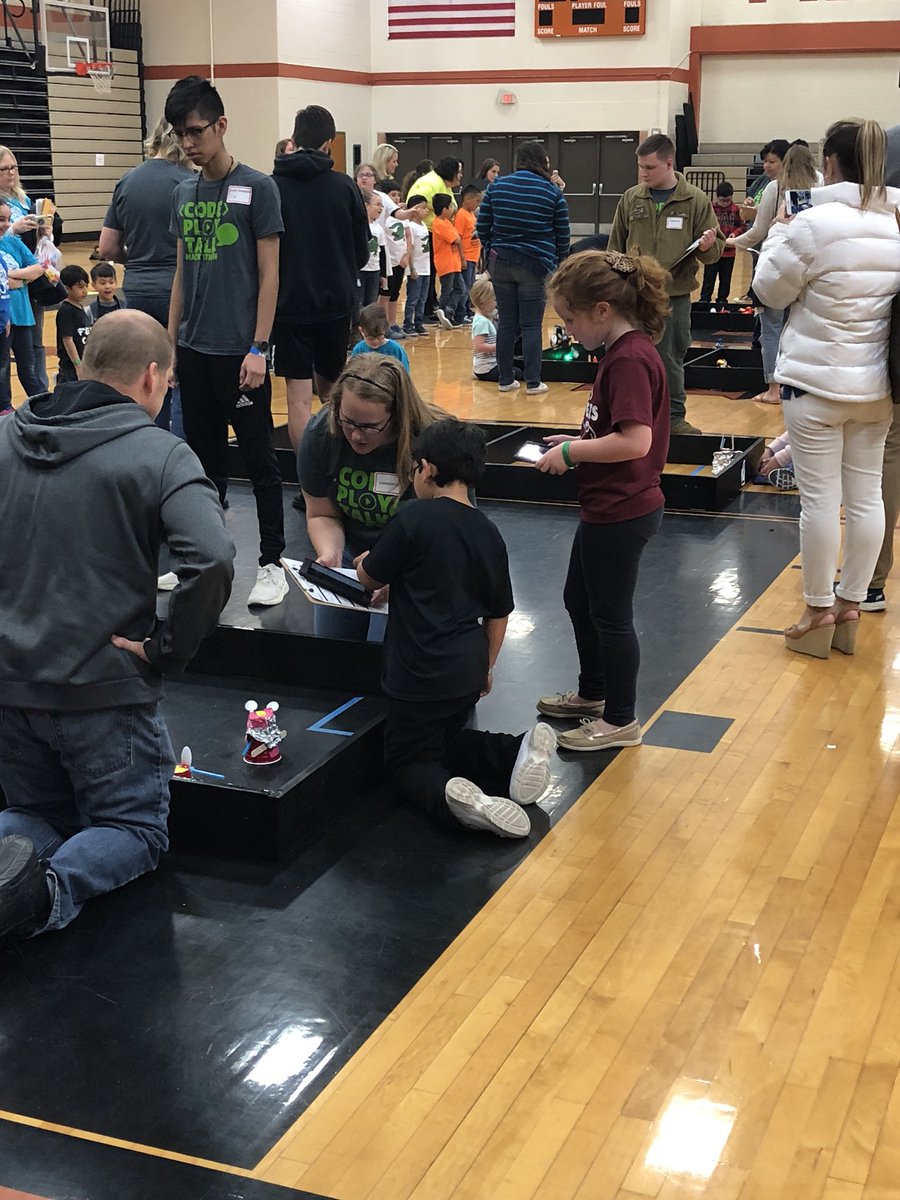 KBrandtedu's tweet photo. So proud of our students who competed in their first #codeplaytalk hackathon today! Way to go #BeasleyPride https://t.co/cSaUmHUVAu
