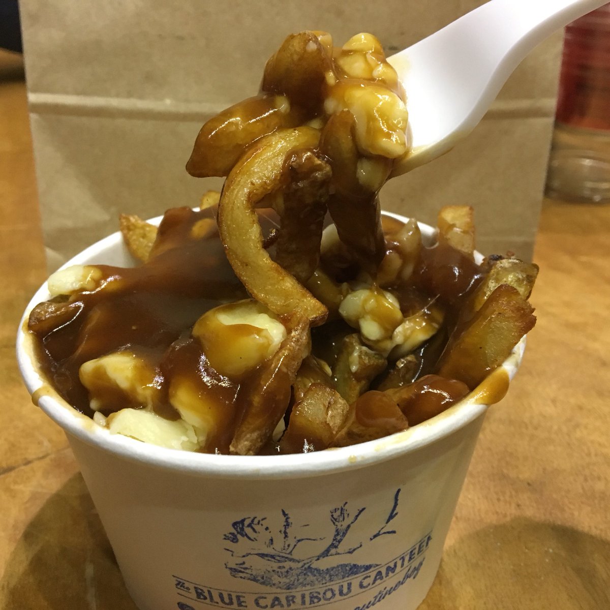 ConversationStr's tweet photo. IT TOOK FIVE YEARS BUT FINALLY I GOT ME SOME POUTINE! 💁🏻💕 @bccanteen #poutineboy https://t.co/sUOiD09djm