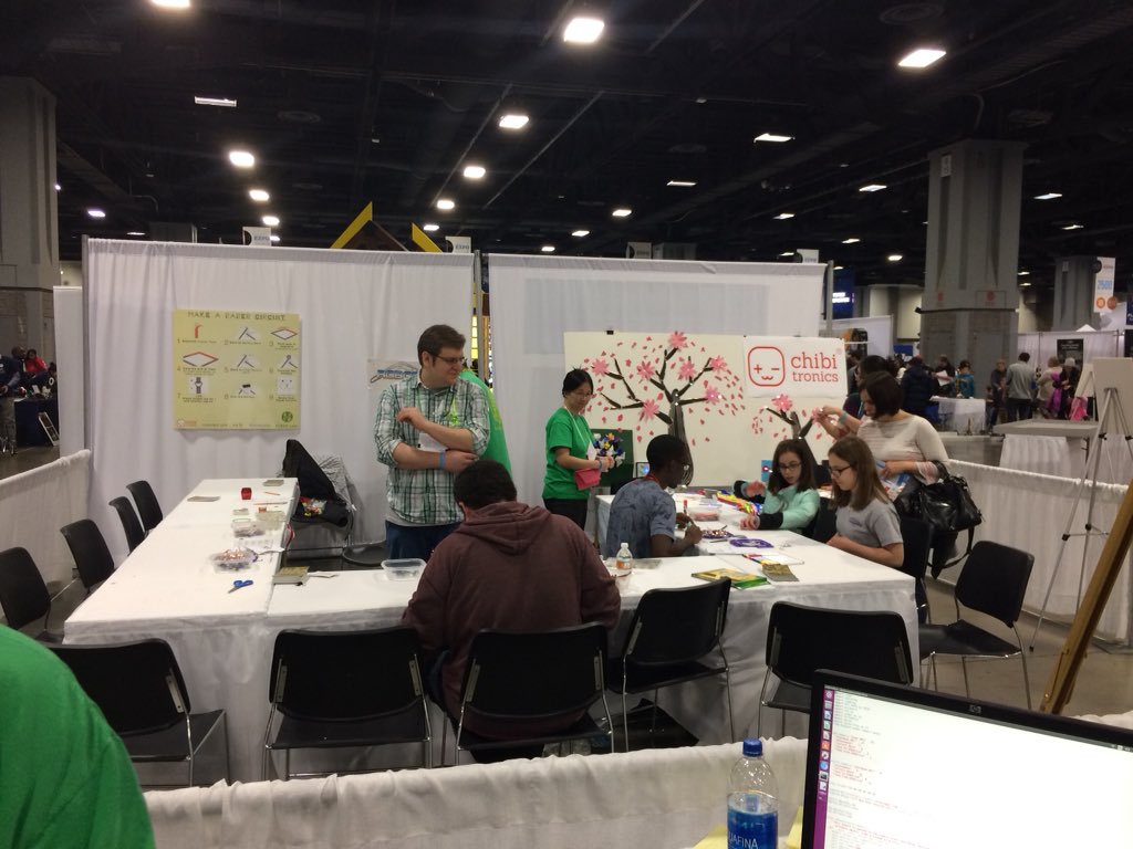 DavidPeins's tweet photo. #Making #circuits @circuitsonpaper at #USASEF with @chibitronics and @fubarlabs https://t.co/0erHMfUxaF