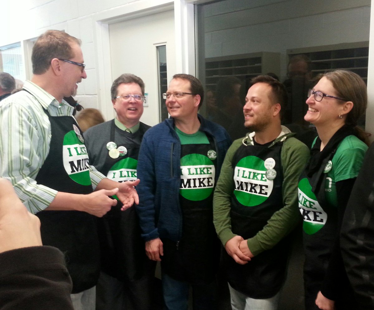 kitcongreens's tweet photo. Our brand new #OntarioElection #KitCon #GPO2018 candidate @BobJonkmanGPC welcomed fellow @WR_Greens candidates @davidwebergreen #KitSH, @MikeSchreiner #Guelph, @zdravko_g #Wloo and @StaceyDanckert #KitCen to the #EMSF18 Pancake Flipping Contest! #WatReg #ONpoli https://t.co/re9dJ0BIvo