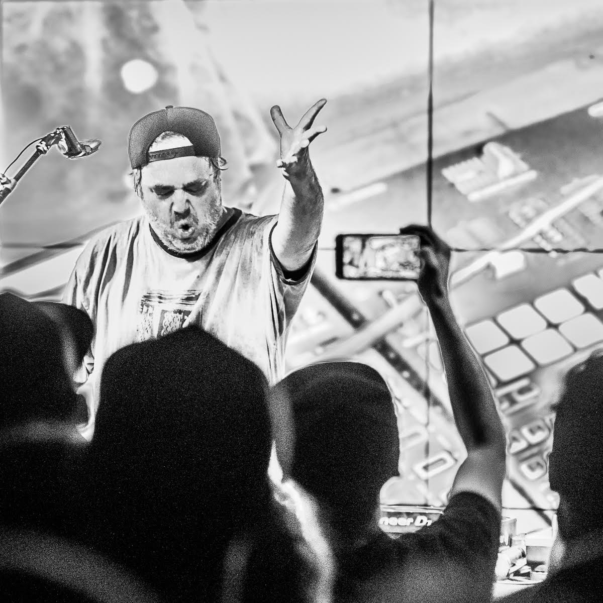 publichousecb tweet media