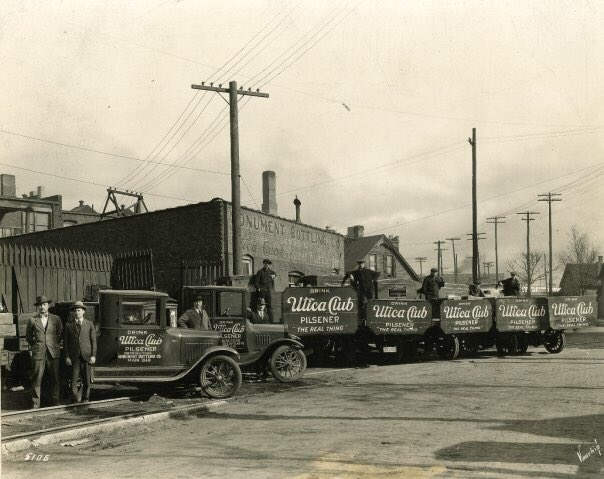 On this day in 1933 the legal limit of beer was raised from 0.5% ABV to 3.2% ABV bringing us one step closer to the end of #Prohibition! 🍻 Happy #NationalBeerDay!🍻