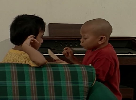 OnyDoingThings's tweet photo. Ony teaching stand up comedy to young Joshua https://t.co/2fDCbH9VDL