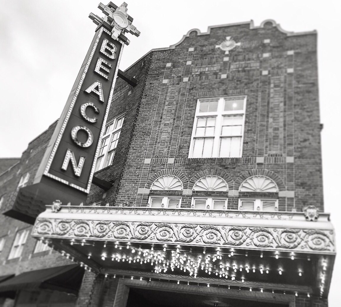 One fun show down, one more to go at the Beacon Theatre! 📸: <a href="/81crowe/">Russ Carson</a> of <a href="/carsonphotowork/">Carson Photoworks</a>