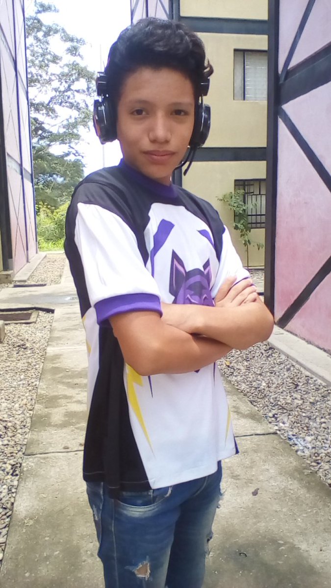 Como Estan Clasher
Hoy Team Galaxy Wor Esta Muy Orgulloso💪👊
por que nuestro jugadores ya tienen La Camiseta 👕Oficial del equipo competitivo para nuestro partidos en ligas presenciales🏆👊💪🔥

Si buscas un equipo competitivo unete a Team Galaxy Wor📲MD

Muchas gracias 🔃y💗