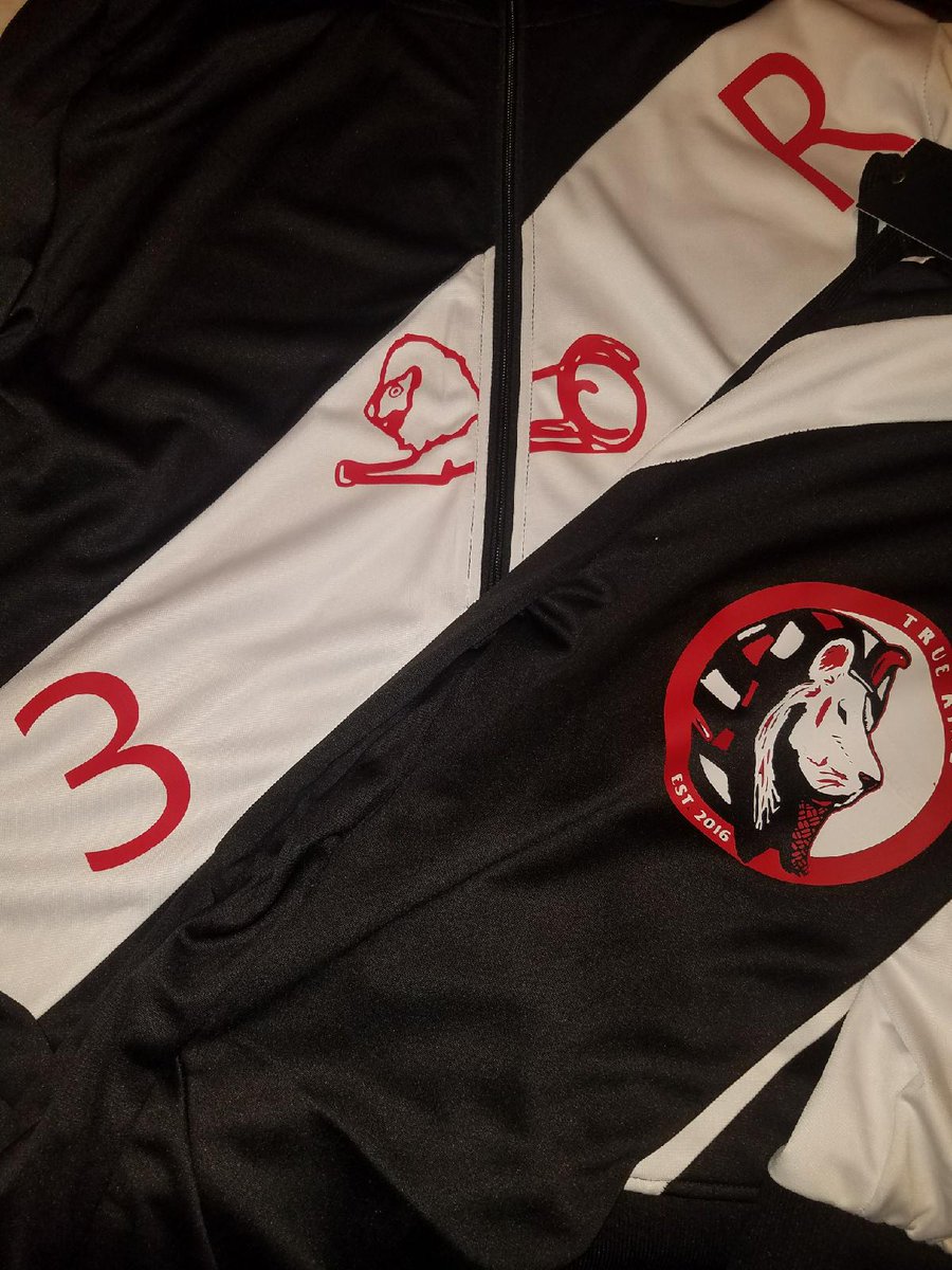 Life3lr's tweet image. Another  custom-made sweatsuit with the #TrueKing logo and the new #3LR hieroglyphic logo 3🦁R... much more to come #Buffalo #NewYork #Chicago #NorthCarolina #Atalanta #HOUSTON #Vagas #LosAngeles #Toronto #China