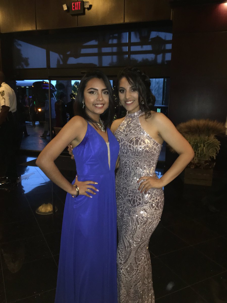 luzmariaaa04's tweet photo. Prom numero uno 💞 #Schs https://t.co/9LSQlN4zAg