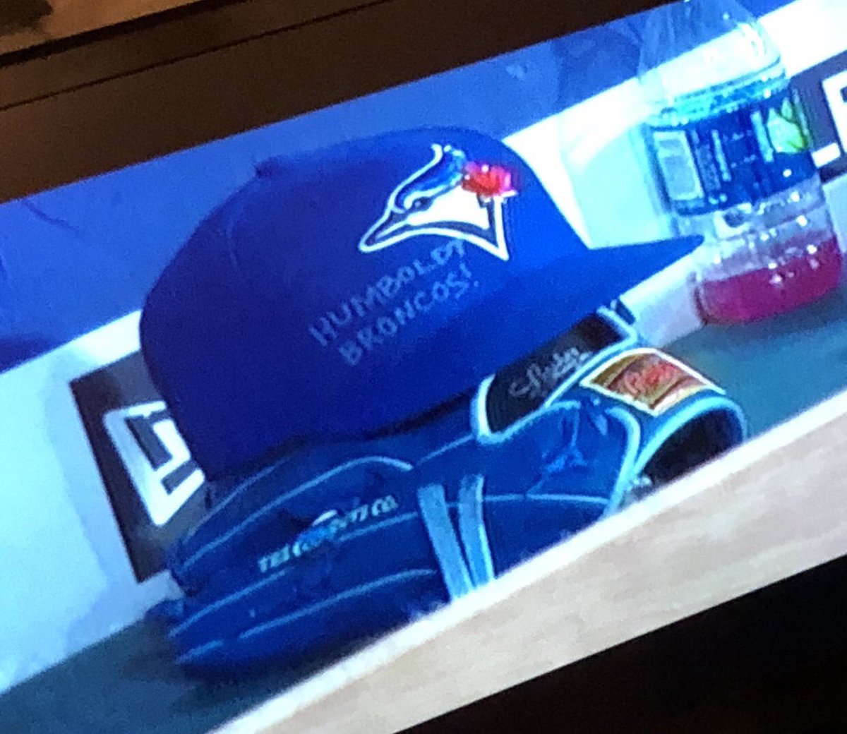 I’ll bounce back and get better. Promise. Prayers still with #HumboldtBroncos and everyone involved. Way too tragic. Going to auction off the hat I wore today with all proceedings going towards the cause. Stay strong! 🇨🇦 @BlueJays